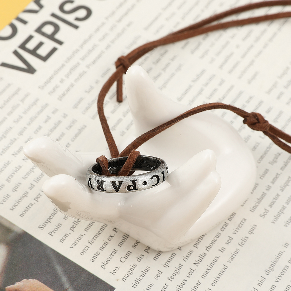 Game Anime Leather Chain Ring  - Vintage Fashion Jewelry ulasan dan harga