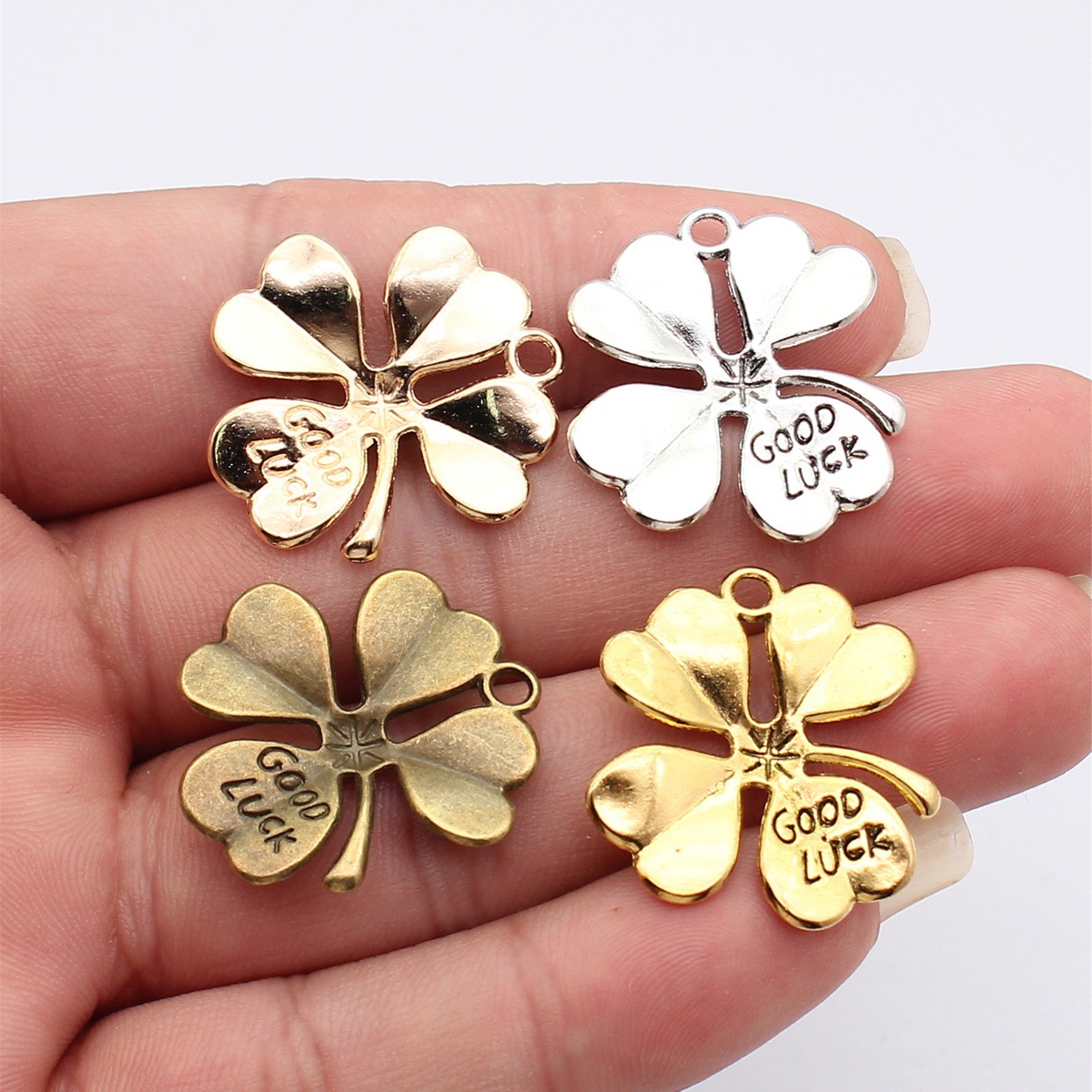 WYSIWYG 5pcs 28x26mm Kc Gold C - Vintage Fashion Jewelry ulasan dan harga