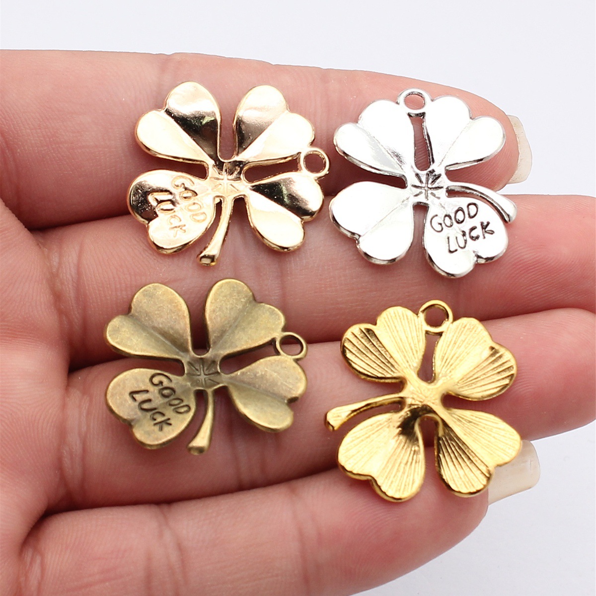 WYSIWYG 5pcs 28x26mm Kc Gold C - Vintage Fashion Jewelry ulasan dan harga