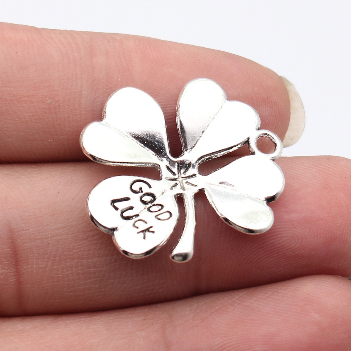 WYSIWYG 5pcs 28x26mm Kc Gold C - Vintage Fashion Jewelry ulasan dan harga